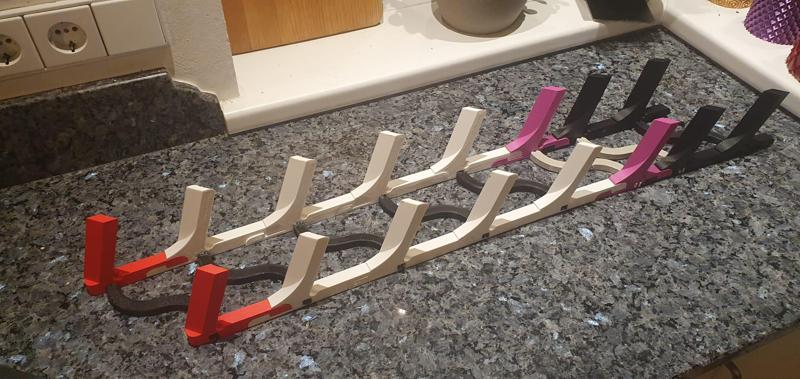 Modular and sturdy pan holder 45°