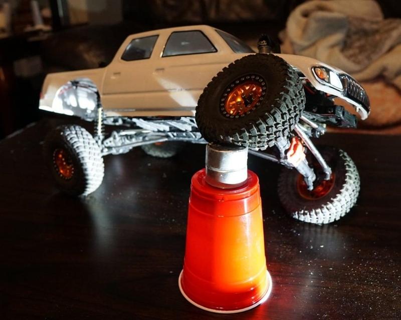 Long travel shock mounts for Axial SCX10 2