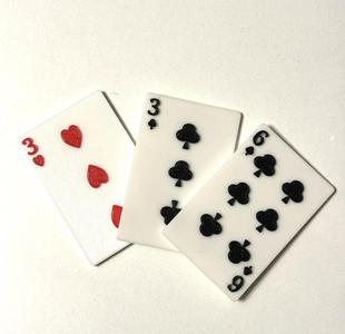 Card 3 Hearts / 6,3 Clubs