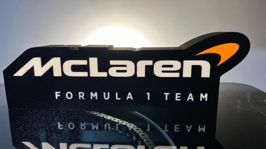 Mclaren F1 team LED light box
