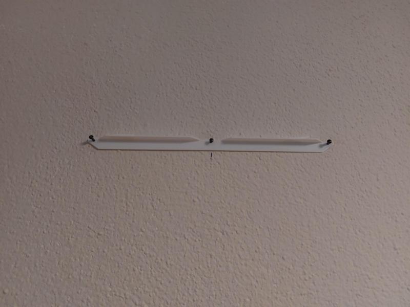 Picture Frame Hanger