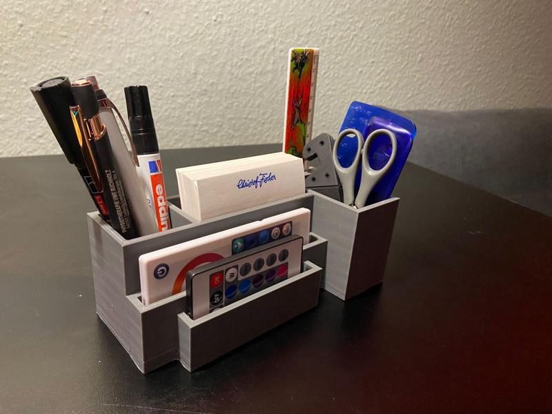 Desk organizer