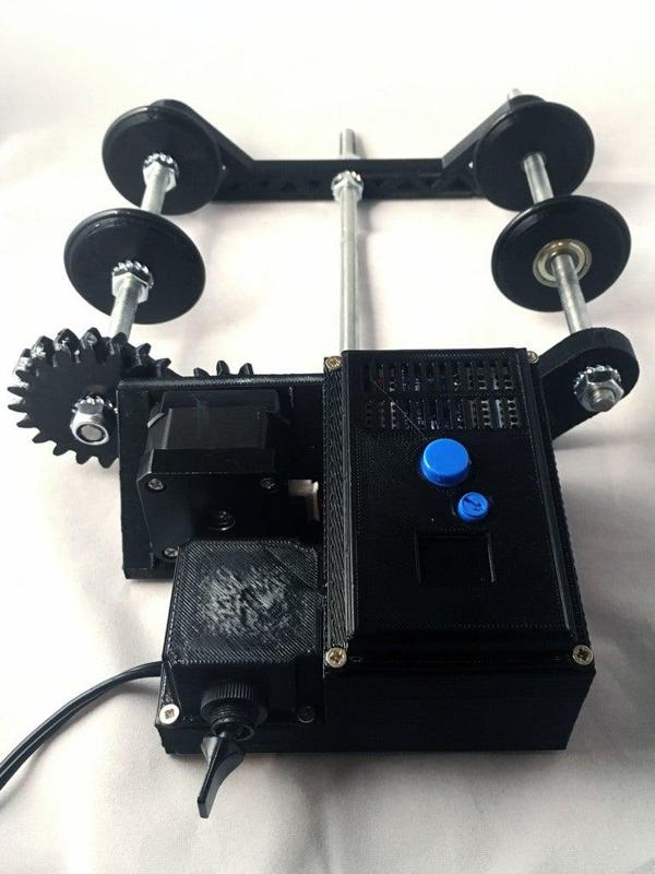 Rock tumbler with timer