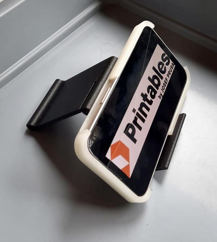 simple ajustable phonestand