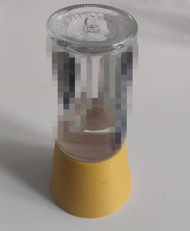 Abziehbarer Deo Roller Ständer Deckel Modell "Niveau"