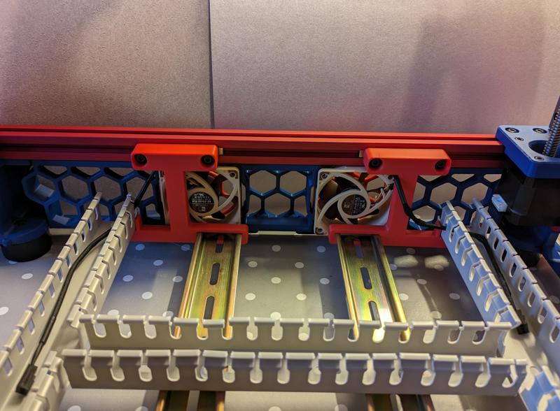 Trident Inverted Electronics DIN-mount, Nuctua A6 and cable duct