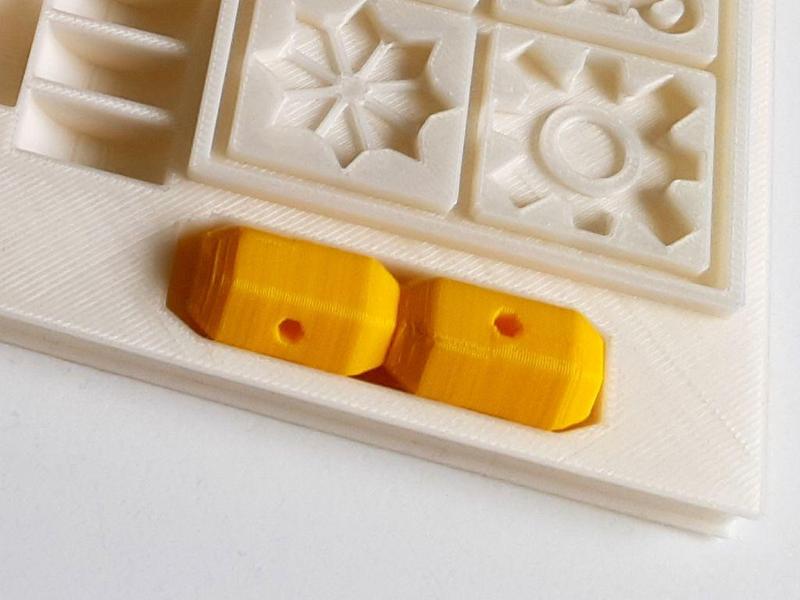 Die for the Royal Game of Ur - historically accurate 0/1 throws