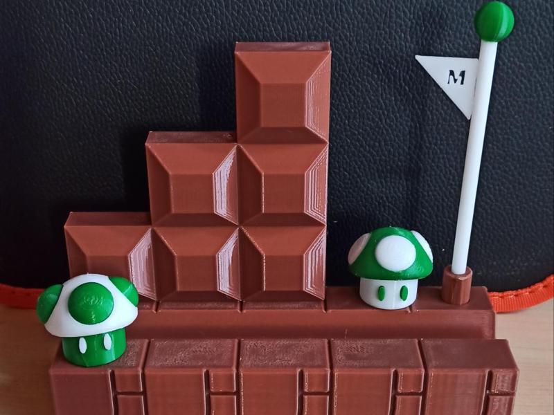 Super Mario Phone and Pen Holder