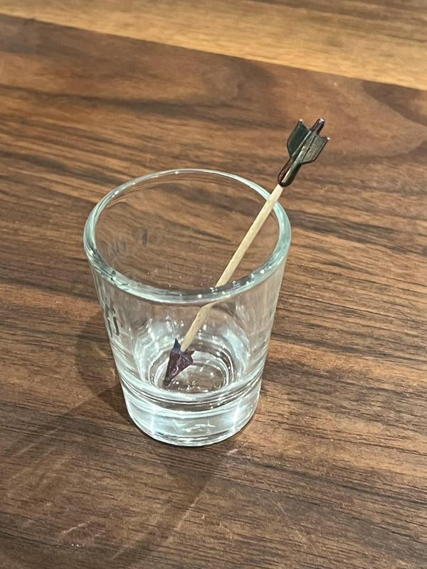 Arrow (toothpick decor)