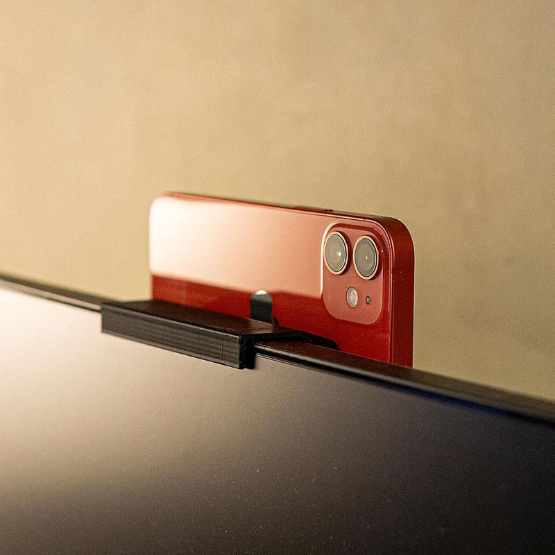 iPhone mini continiuty webcam mount for LG Display
