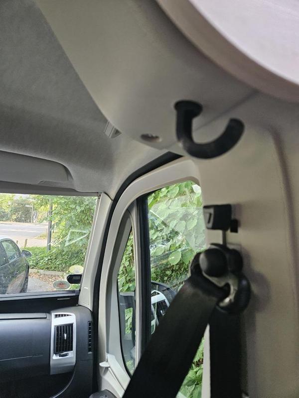 Fiat Ducato/Citroen Jumper: Zusatzhaken B-Säule