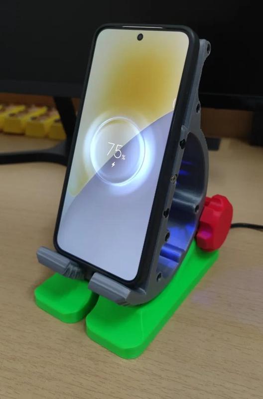 Rotating Wireless Charging Phone Stand (Specifically for Xiaomi 15)