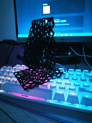 phone stand Voronoi