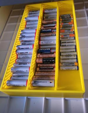 Large Battery (AA & AAA) Gridfinity Organizer 7x4