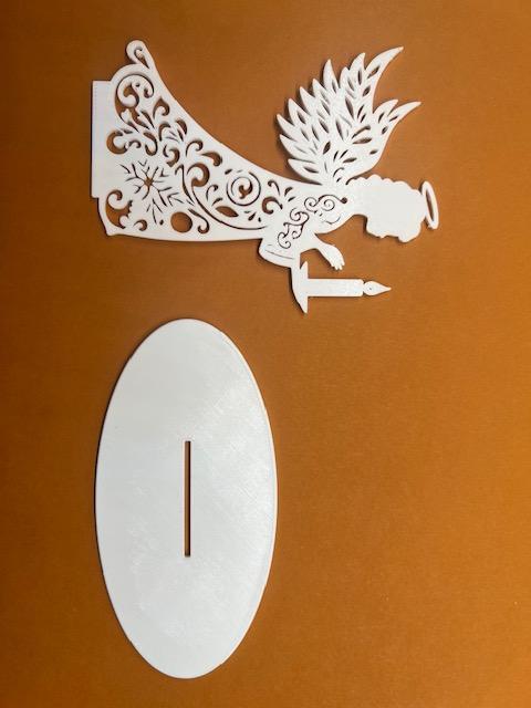 Weihnachtsengel mit Kerze