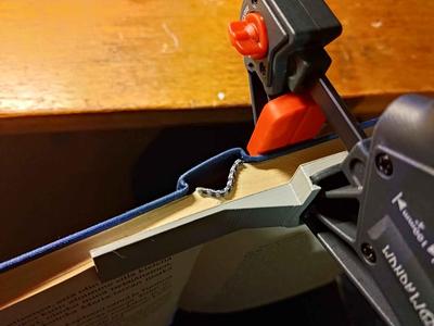 glueclamp bookholder
