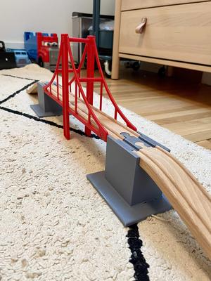 BRIO Red Suspension Bridge Supports
