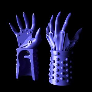 SKELETOR TERROR CLAWS