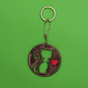Fancy cat keychain (print in place) stl file for 3d printing.