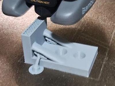 brace robust screw 6