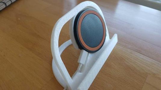 Tablet holder with Wirelss Charger