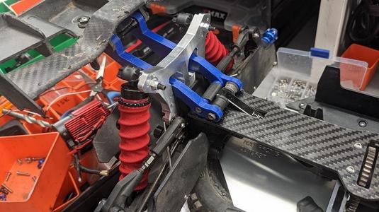 Arrma typhon v1-5 wing mount