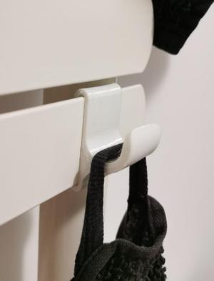 Simple hook for flat bathroom radiator