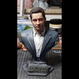 Lucifer Morningstar (DC) Tom Ellis