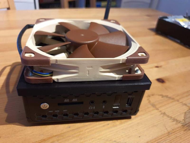 Zotac Zbox CI323 Nano 120 mm fan holder