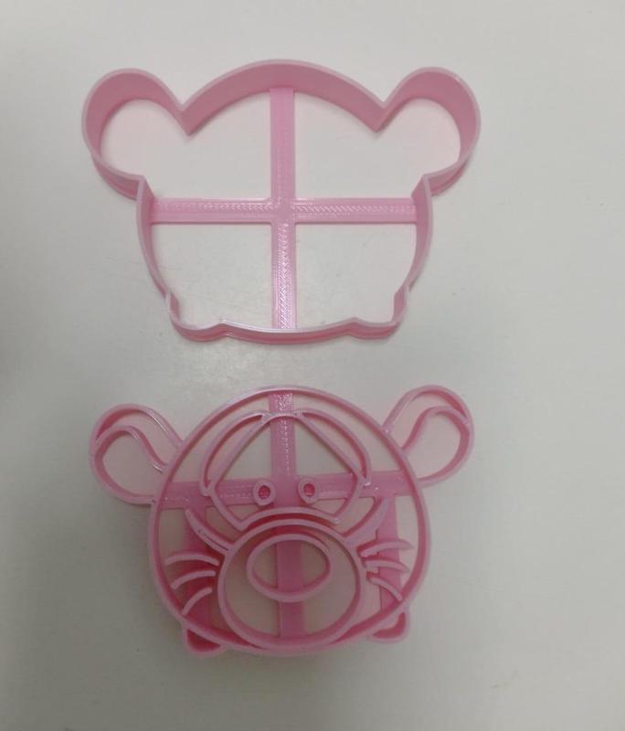 Tiger cutter and seal (Tsum Tsum)