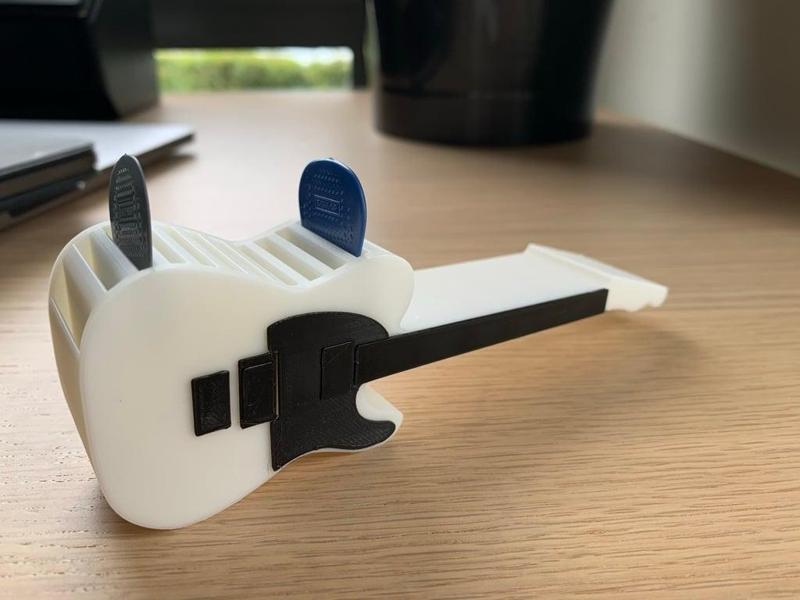 Telecaster style guitar pick holder