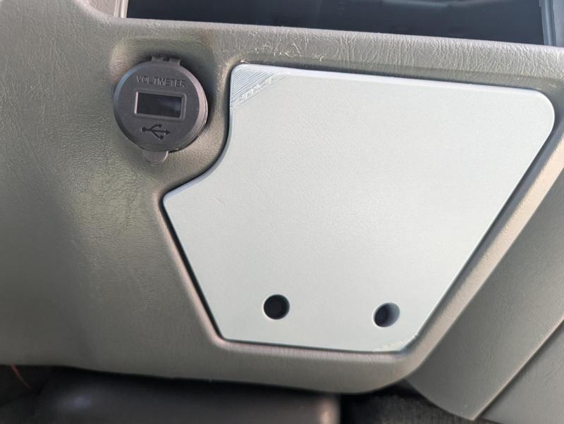 Ford 1999-2005 Excursion and SuperDuty Bag Hook Blank - Yaesu FTM Mount