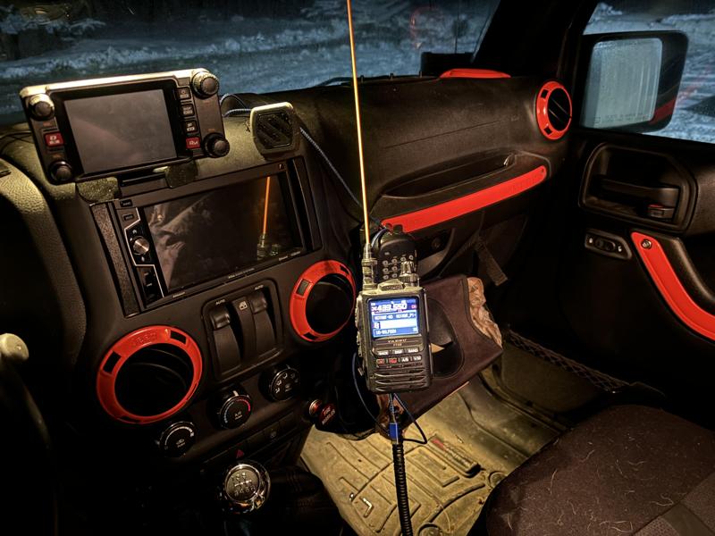 Handheld radio ram ball mount