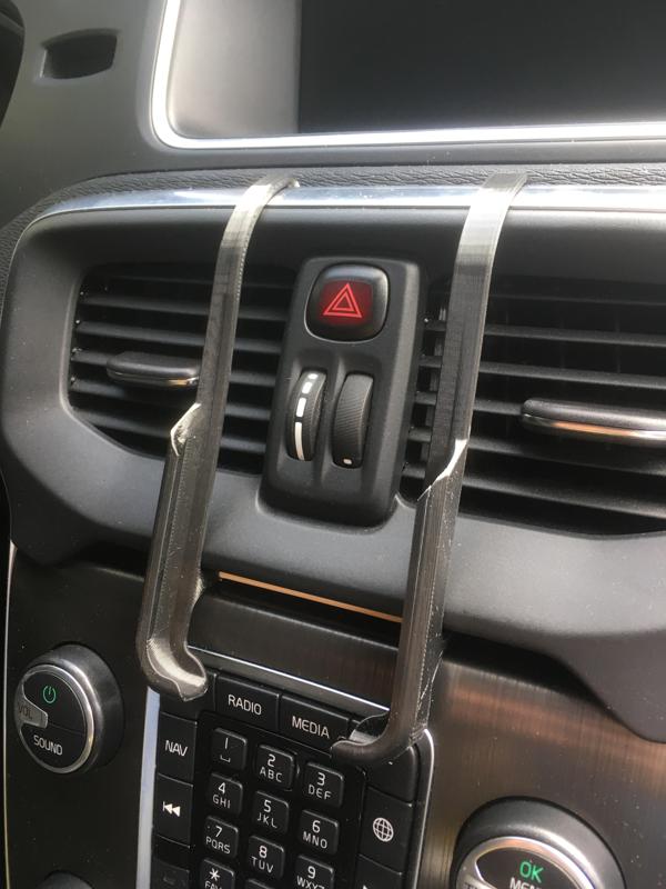 Super slick Phone holder for Volvo V40