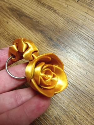 Rose Flexi Keychain / Rose decor / Valentines gift / no supports / print in place