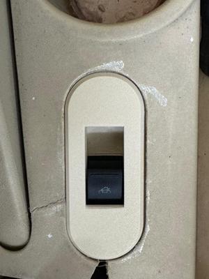 Volkswagen New Beetle Convertible Center Console Trim Panel