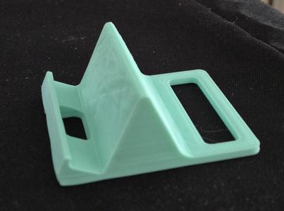 Simple and minimalistic cell phone stand