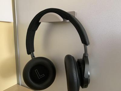 Headphone holder