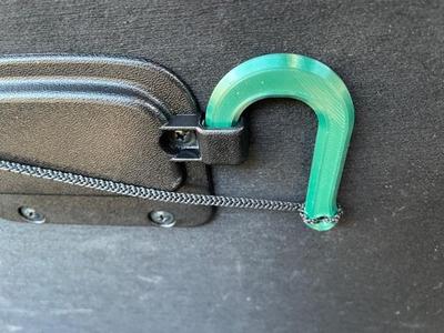 Subaru Outbak, rear interior cover hook