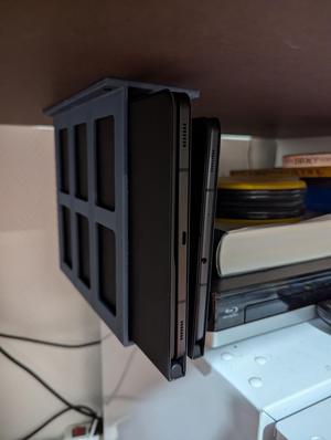 Tablet/Ipad storage