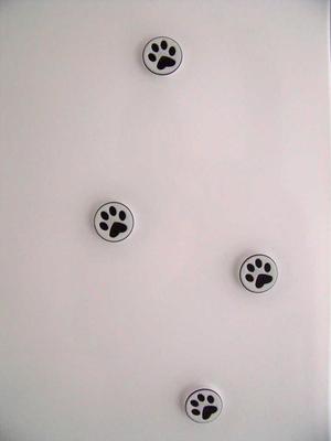 Fridge magnet "Cat's Paw" V2