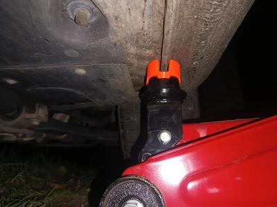 Car jack adapter   