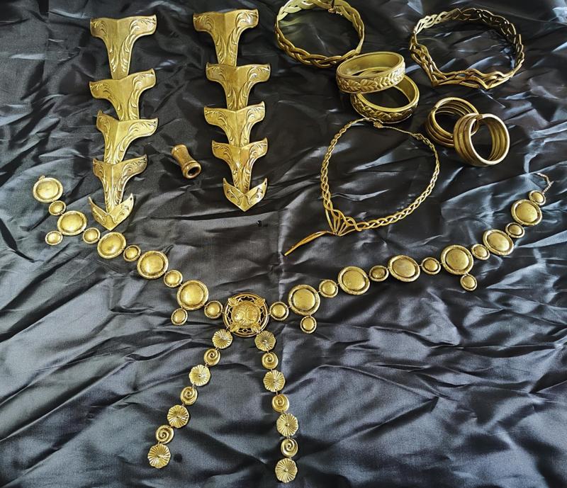 ELDEN RING - QUEEN MARIKA ACCESSORIES (8 PCS)