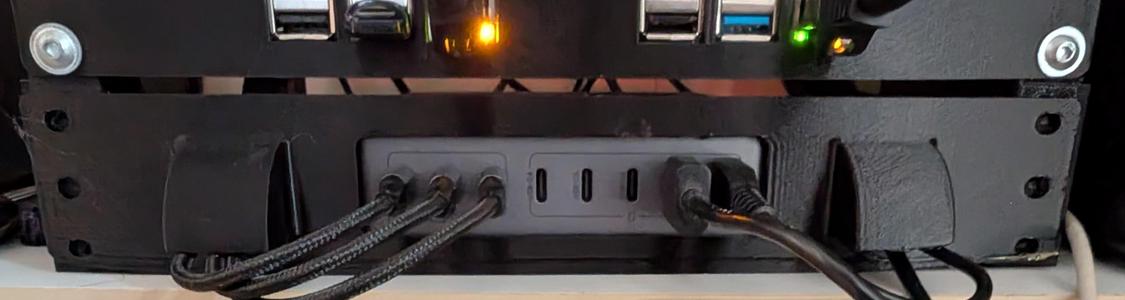 Ugreen 8-Port GaN Tray