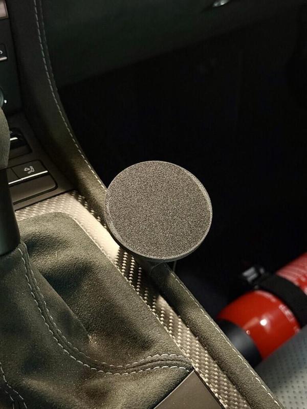 Porsche 718 MagSafe Phone Mount