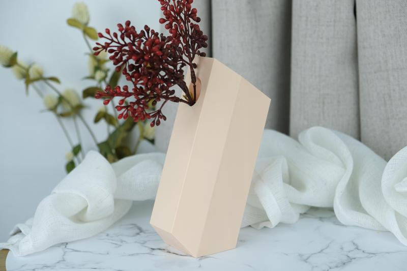 Geo Elegance Vase - Contemporary Geometric Decor