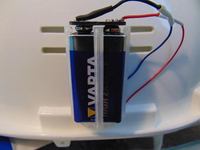 9V battery holder/clip.