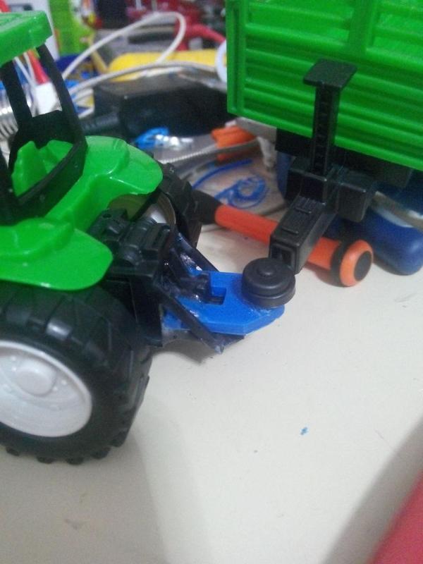 toy tractor repair
