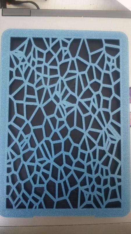 Kindle Case with Voronoi cut-out Pattern