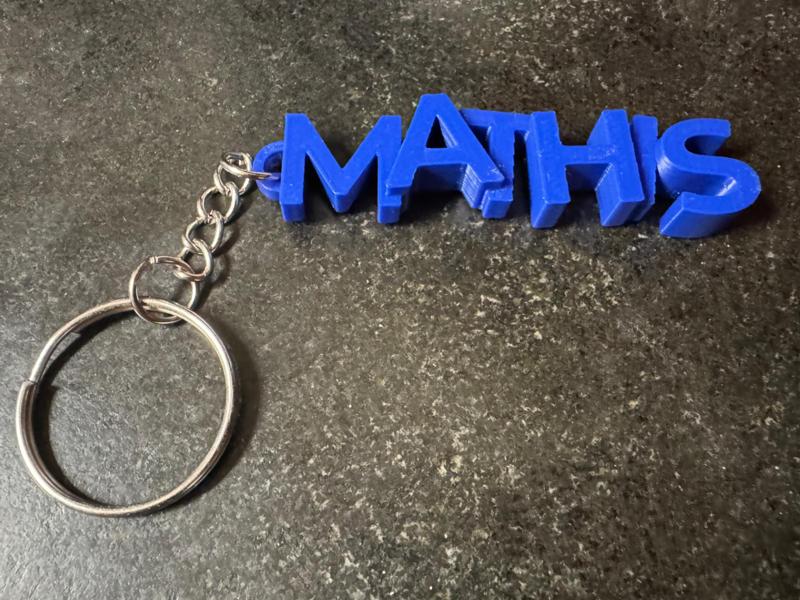 Personalized keychain with the name MATHIS